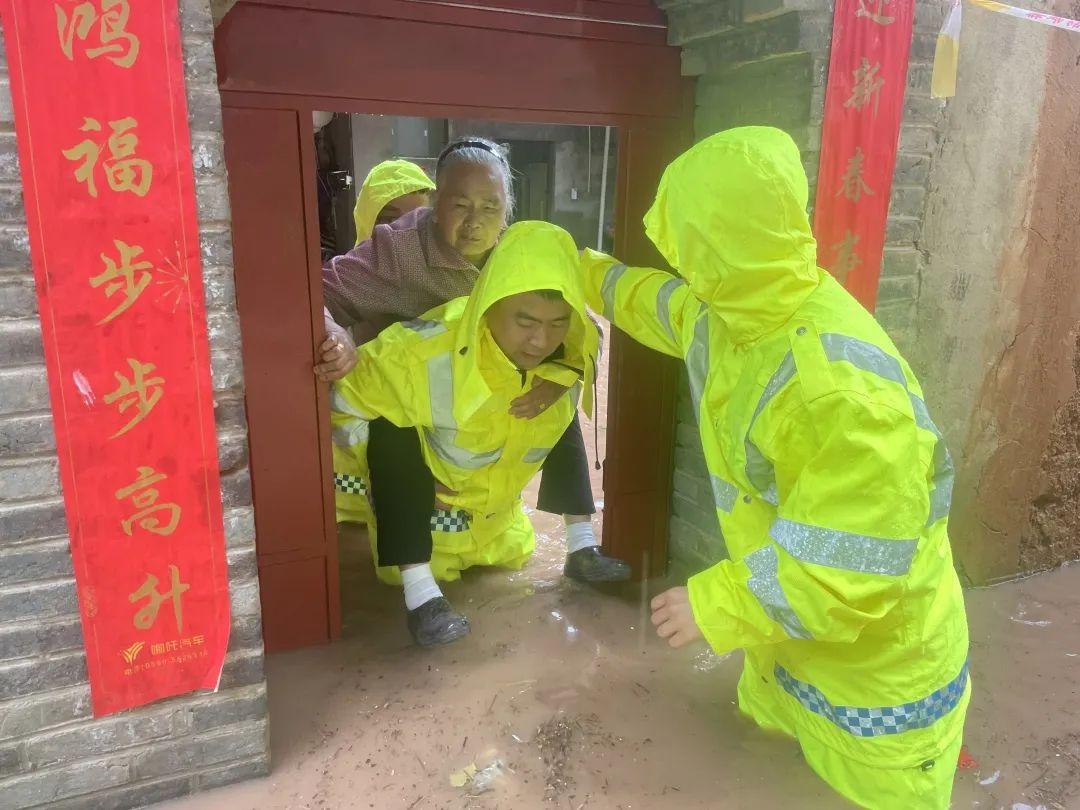 福建女老失联最新消息,福建女老失联最新消息，一场牵动人心的搜救行动